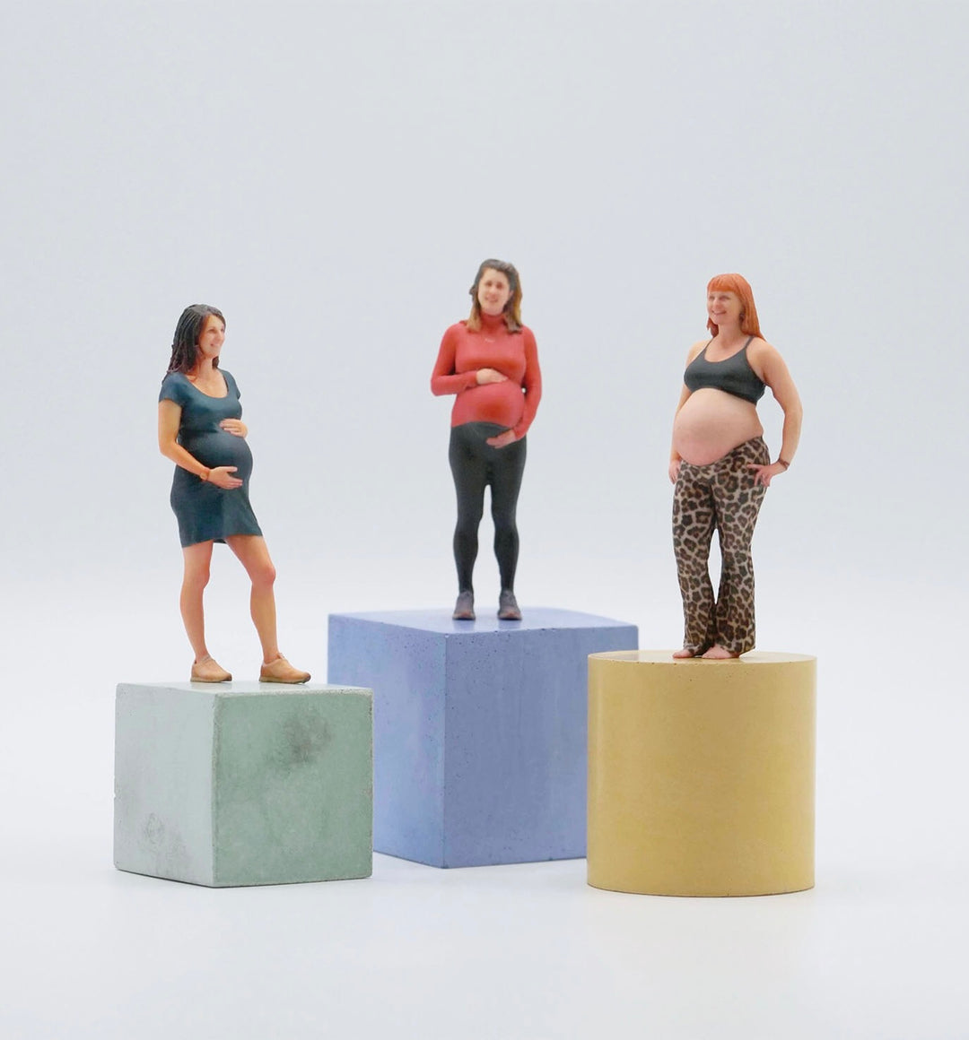 3d printed pregnancy portrait figurines